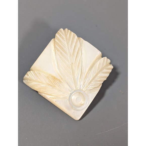 Antique Victorian Carved Style MOP Feather Leaf Pin Brooch C Clasp - Picture 4 of 9